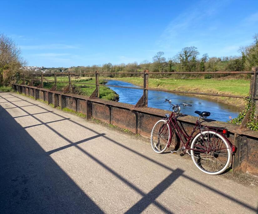 Riverside Home By Camel Trail In Cornwall 웨이드브리지 외부 사진